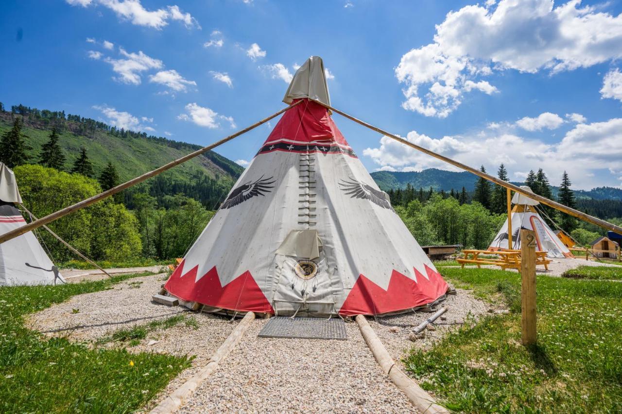 Ranc Pod Ostrou Skalou Guest House สตราเตนา ภายนอก รูปภาพ