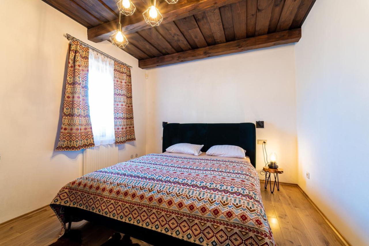 Ranc Pod Ostrou Skalou Guest House สตราเตนา ภายนอก รูปภาพ