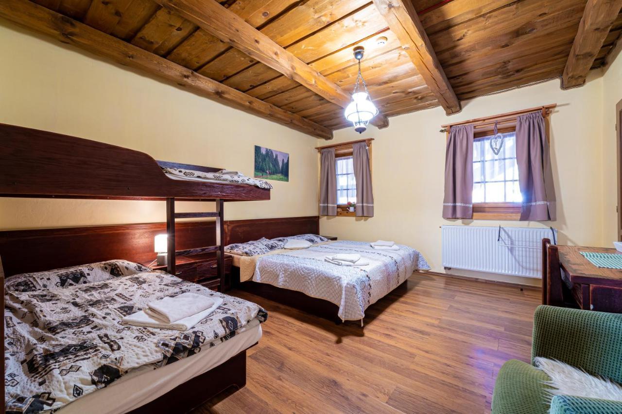 Ranc Pod Ostrou Skalou Guest House สตราเตนา ภายนอก รูปภาพ