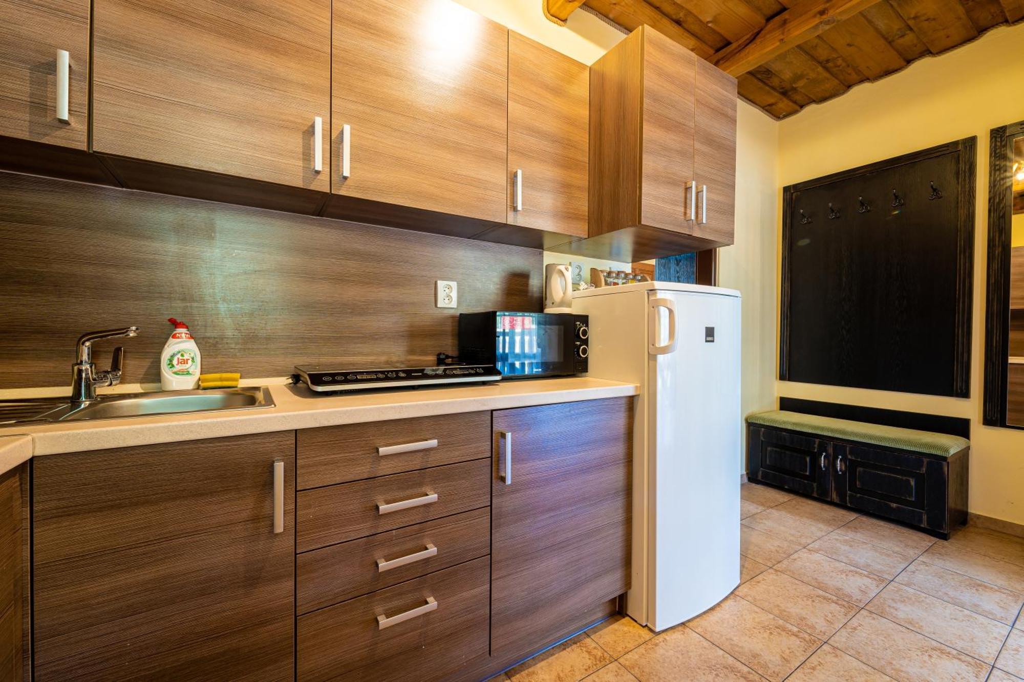 Ranc Pod Ostrou Skalou Guest House สตราเตนา ภายนอก รูปภาพ